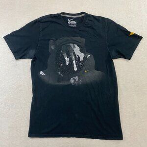 Nike Standard Fit Astronaut Jordan Flight T-shirt Men's Large Black Basketball